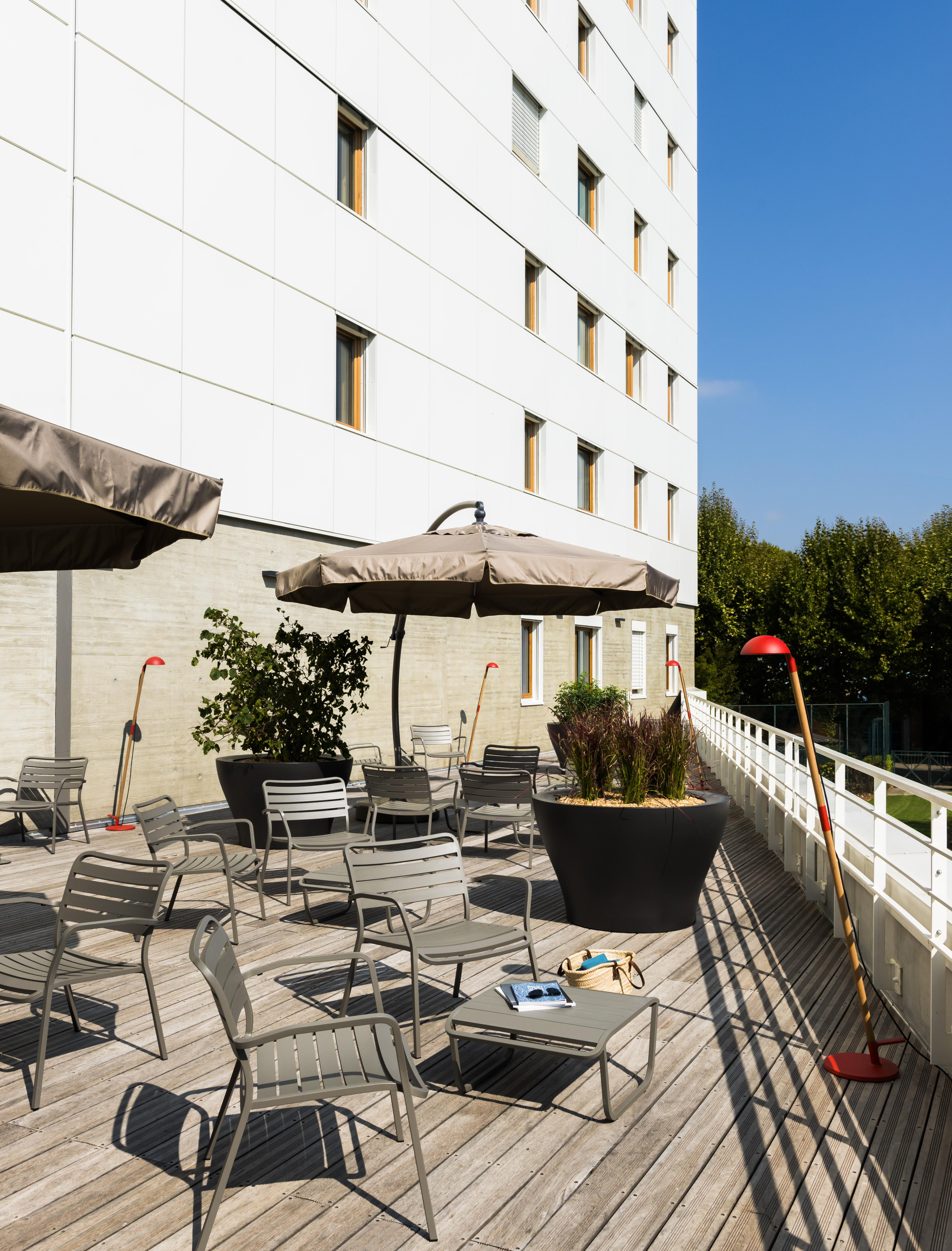 Okko Hotels Grenoble Jardin Hoche Экстерьер фото